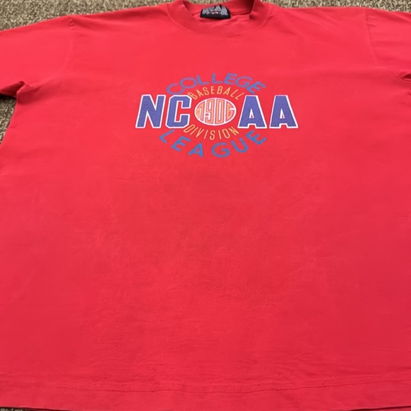 Vintage NCAA College League Baseball Division Tshirt - Picture 6 of 8